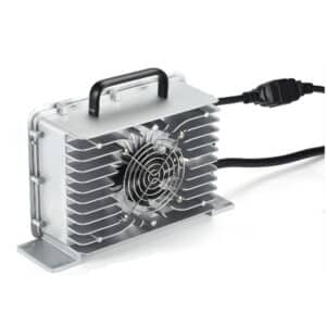 RoyPow - IP66 Ladegerät 24V 30A, LiFePO4